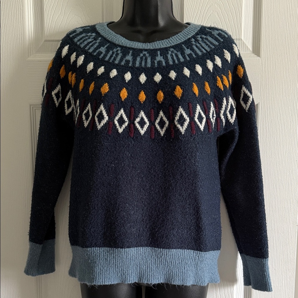 Time and Tru Navy Fair Isle Crew Sweater with Light Blue Trim